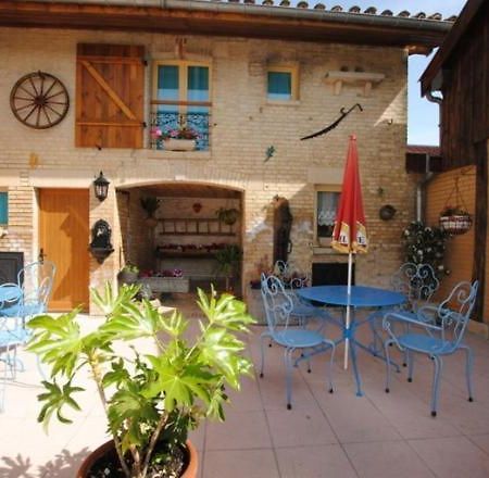 Bed and Breakfast Le Pigeonnier Dampierre-le-Chateau Exterior foto